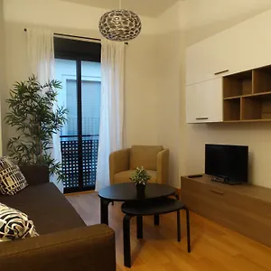 malaga-apartamentos-malaga-29012-2.hotelsinnerja.org/